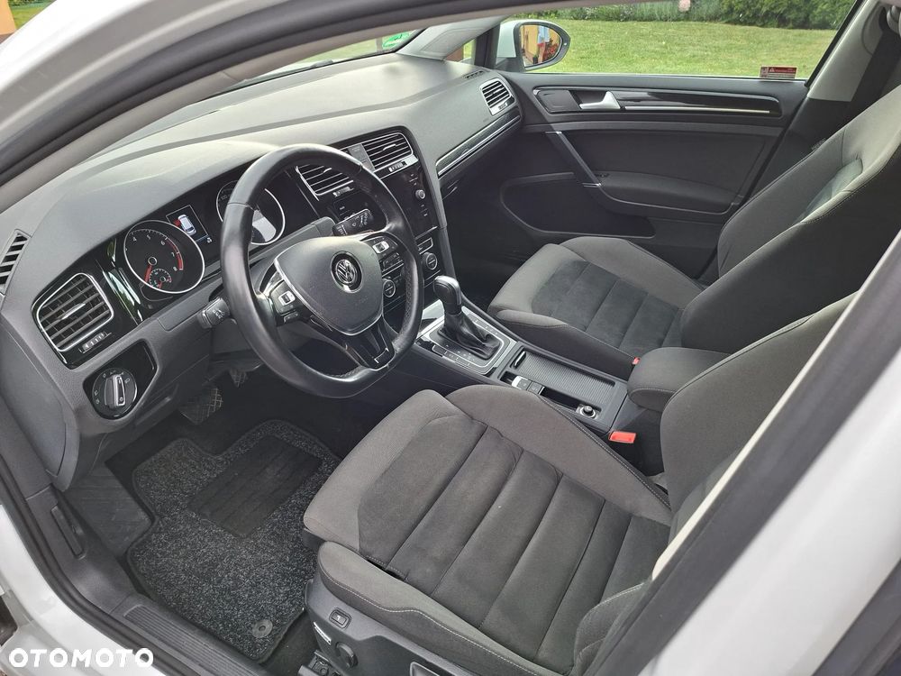 Volkswagen Golf 1.5 TSI BMT Trendline DSG - 8