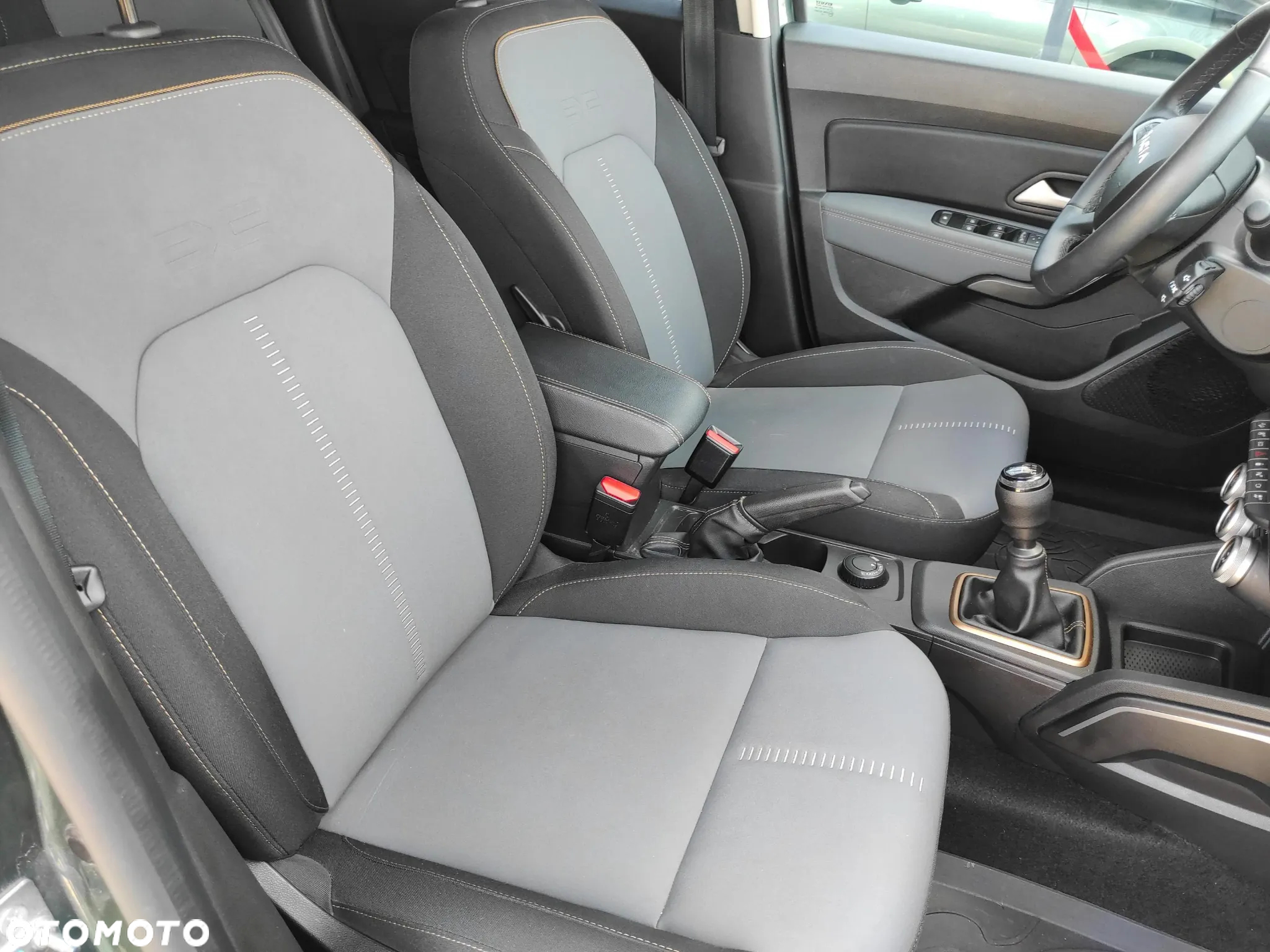 Dacia Duster 1.3 TCe Extreme 4WD - 23