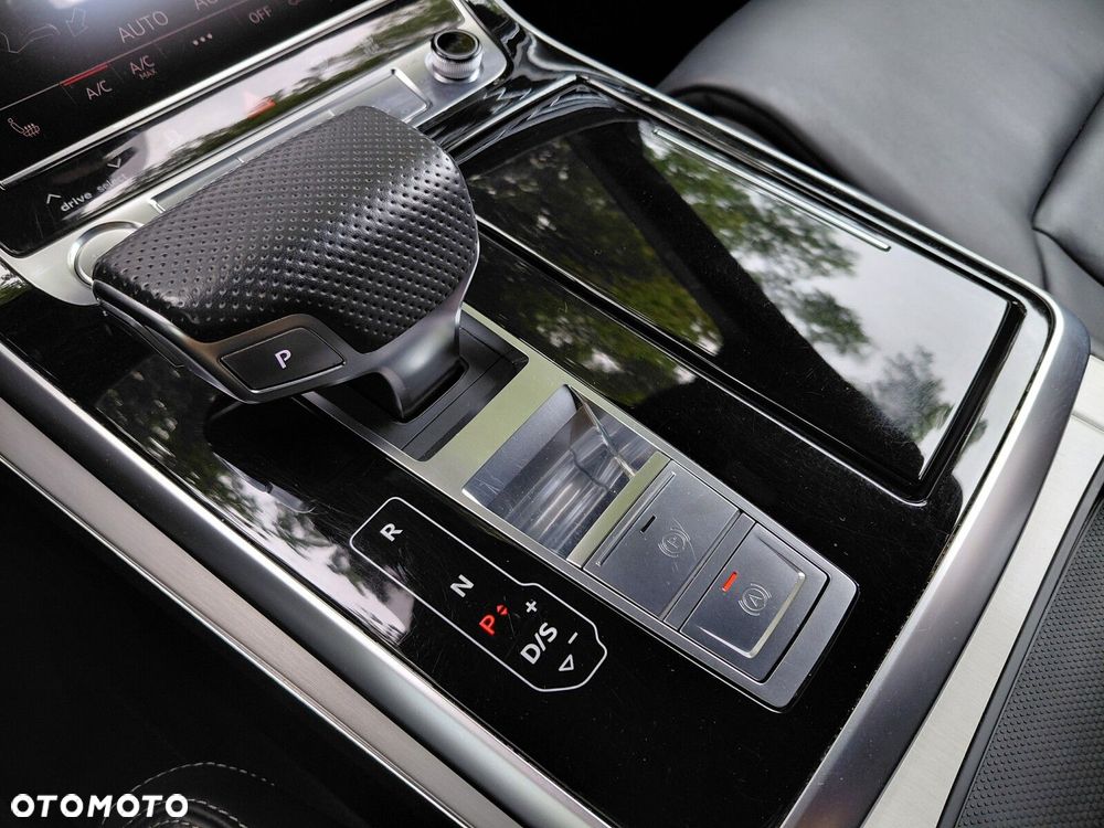 Audi Q8 50 TDI mHEV Quattro Tiptronic - 27