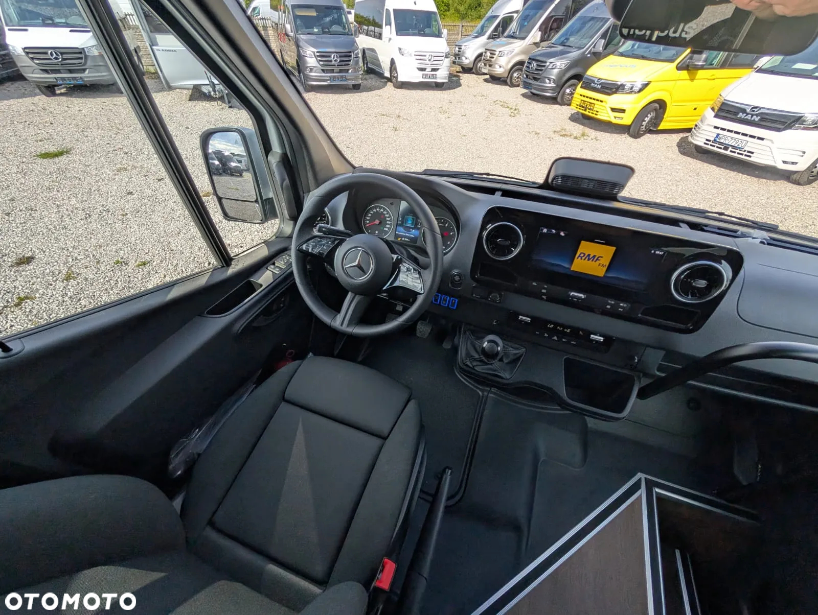 Mercedes-Benz Sprinter 519 - 16
