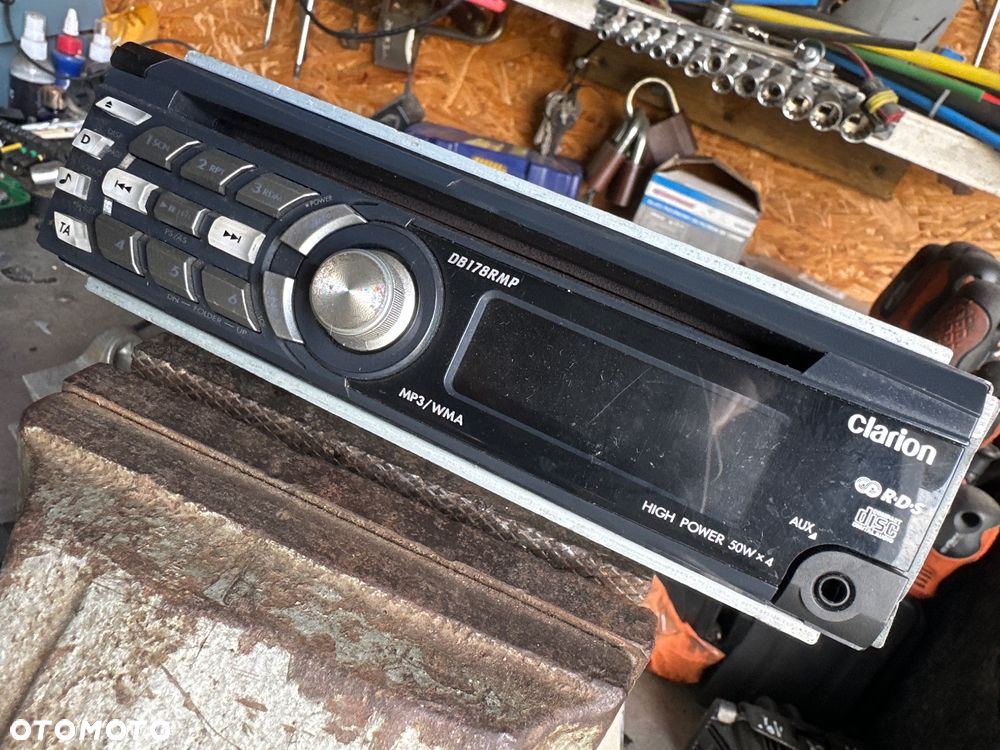RADIO SAMOCHODOWE CD MP3 VMA CLARION DB178RMP - 1
