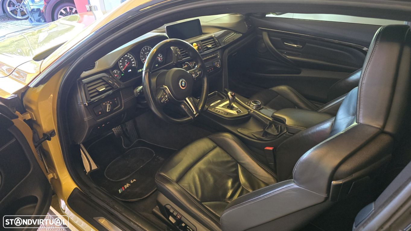 BMW M4 Auto - 6