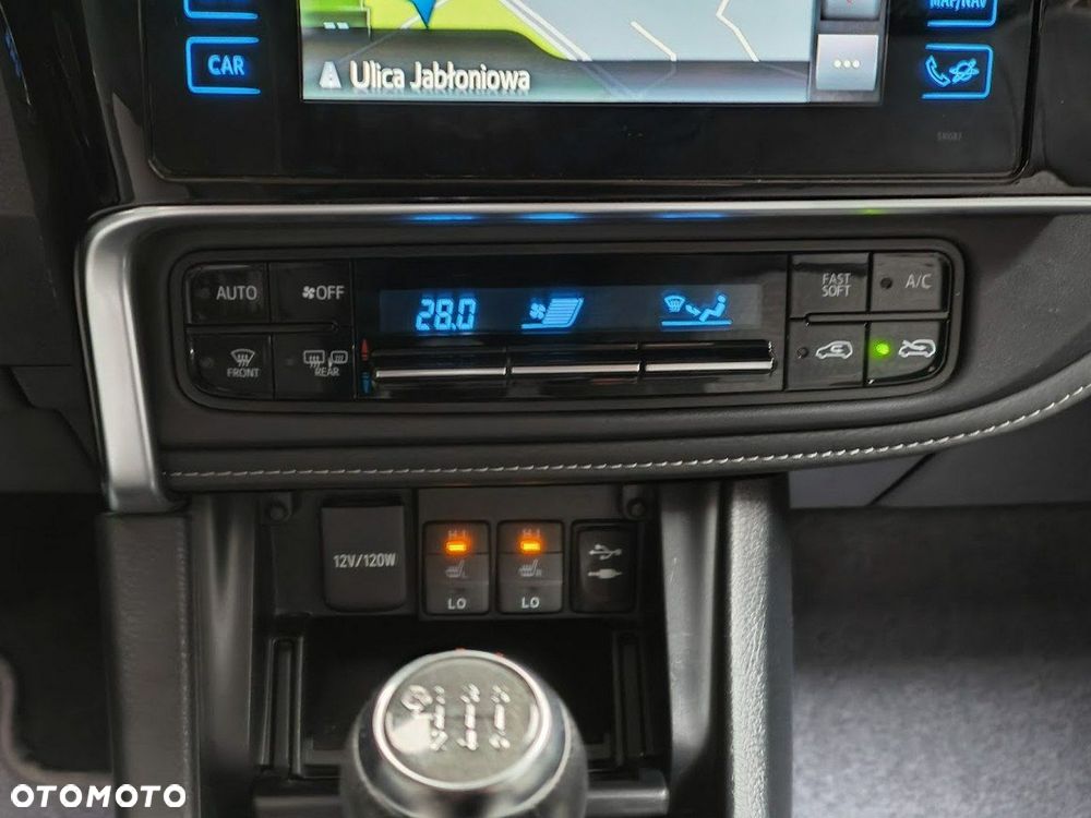 Toyota Auris 1.2 Turbo Team Deutschland - 23