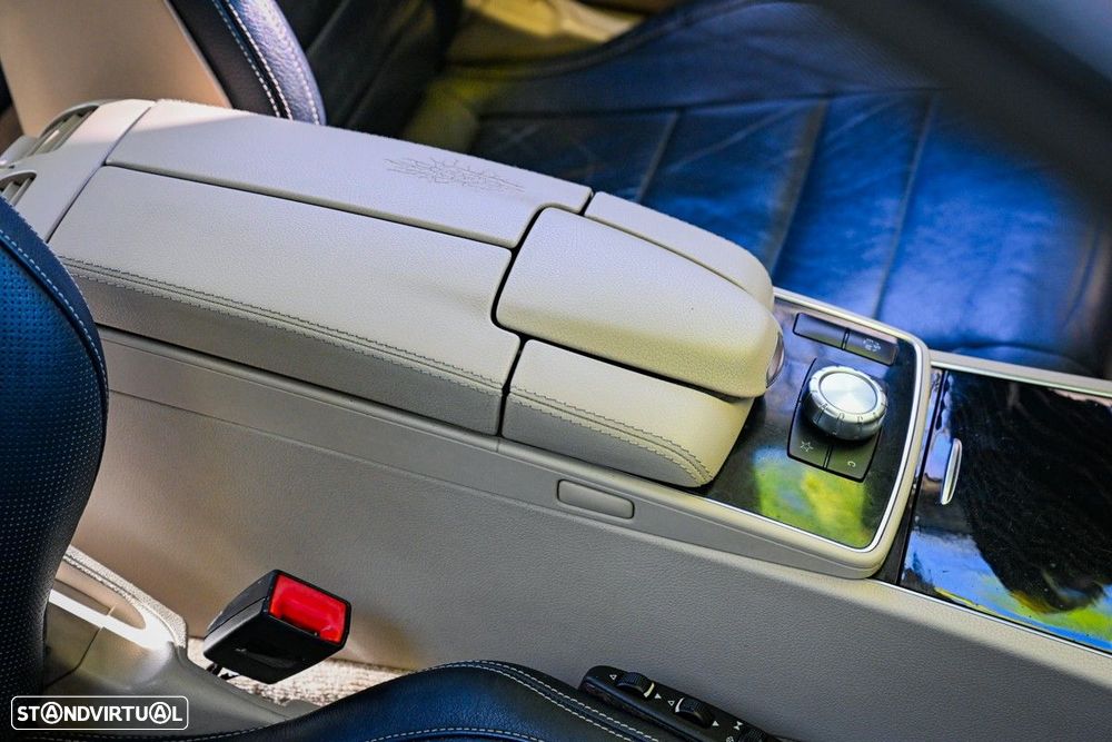Mercedes-Benz E 200 - 40