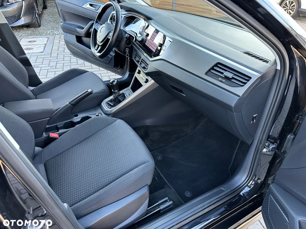 Volkswagen Polo - 24