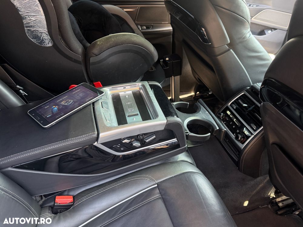 BMW Seria 7 - 15