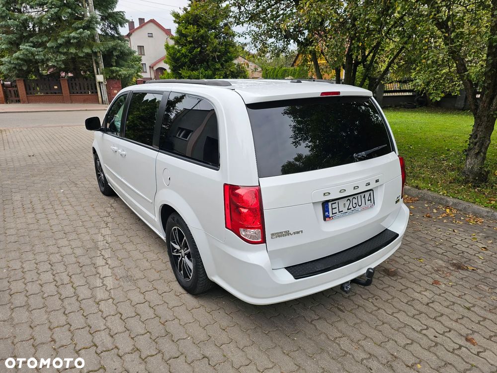 Dodge Grand Caravan 3.6 R/T - 5