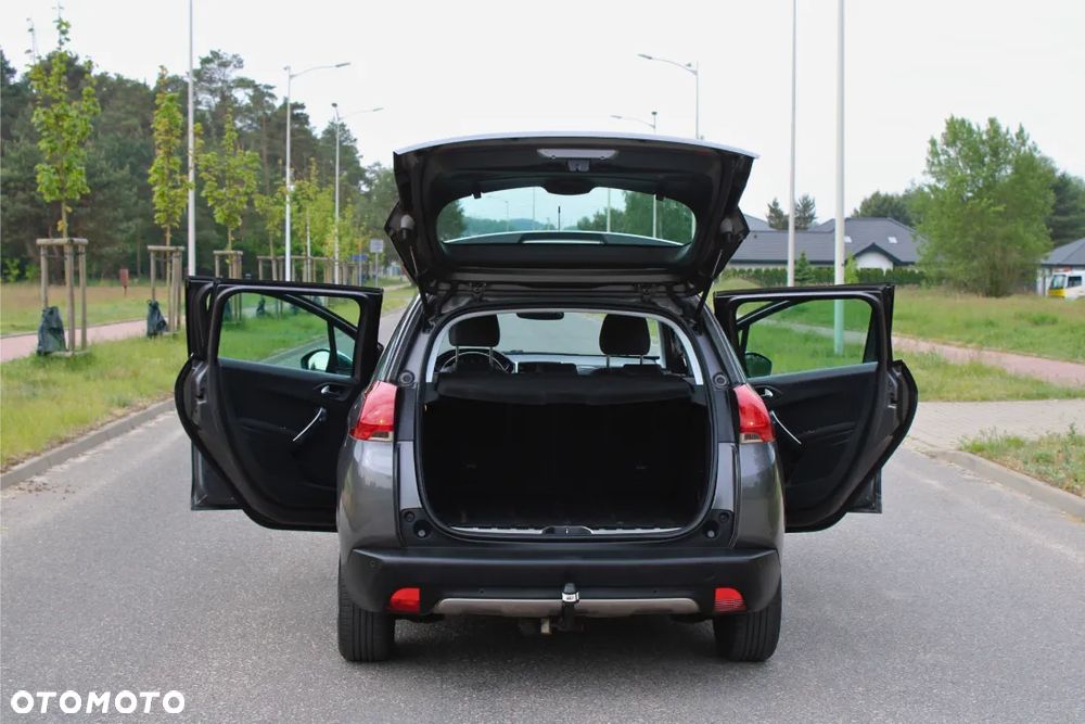 Peugeot 2008 1.6 e-HDi Allure S&S - 11