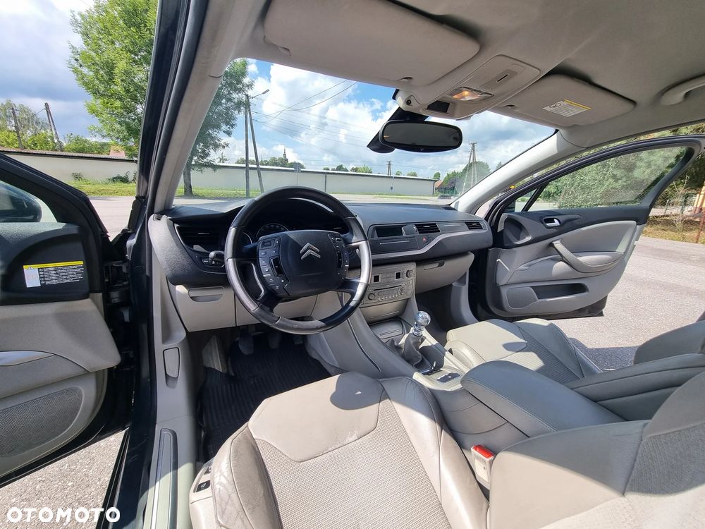 Citroën C5 2.2 HDi Exclusive - 16