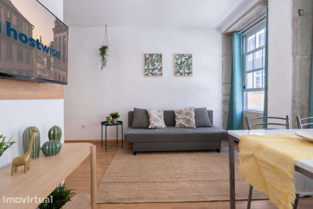Apartamento com 1 quartos - localizado em Santo Ildefonso Porto - Grande imagem: 4/41
