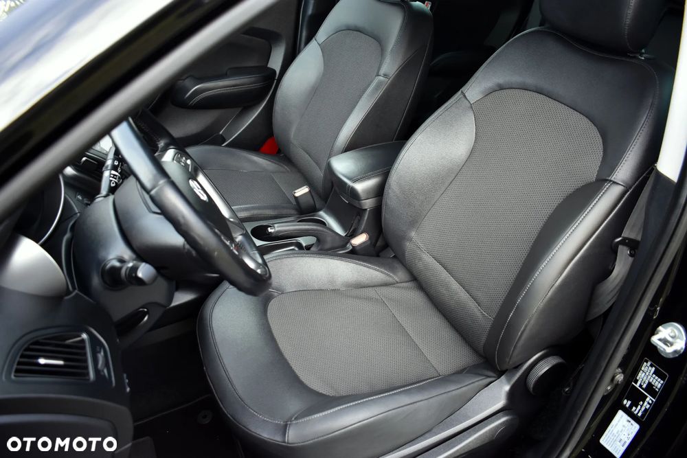 Hyundai ix35 1.7 CRDi 2WD blue Style - 25