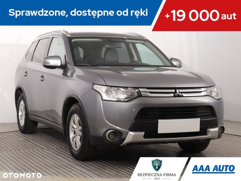 Mitsubishi Outlander - 2