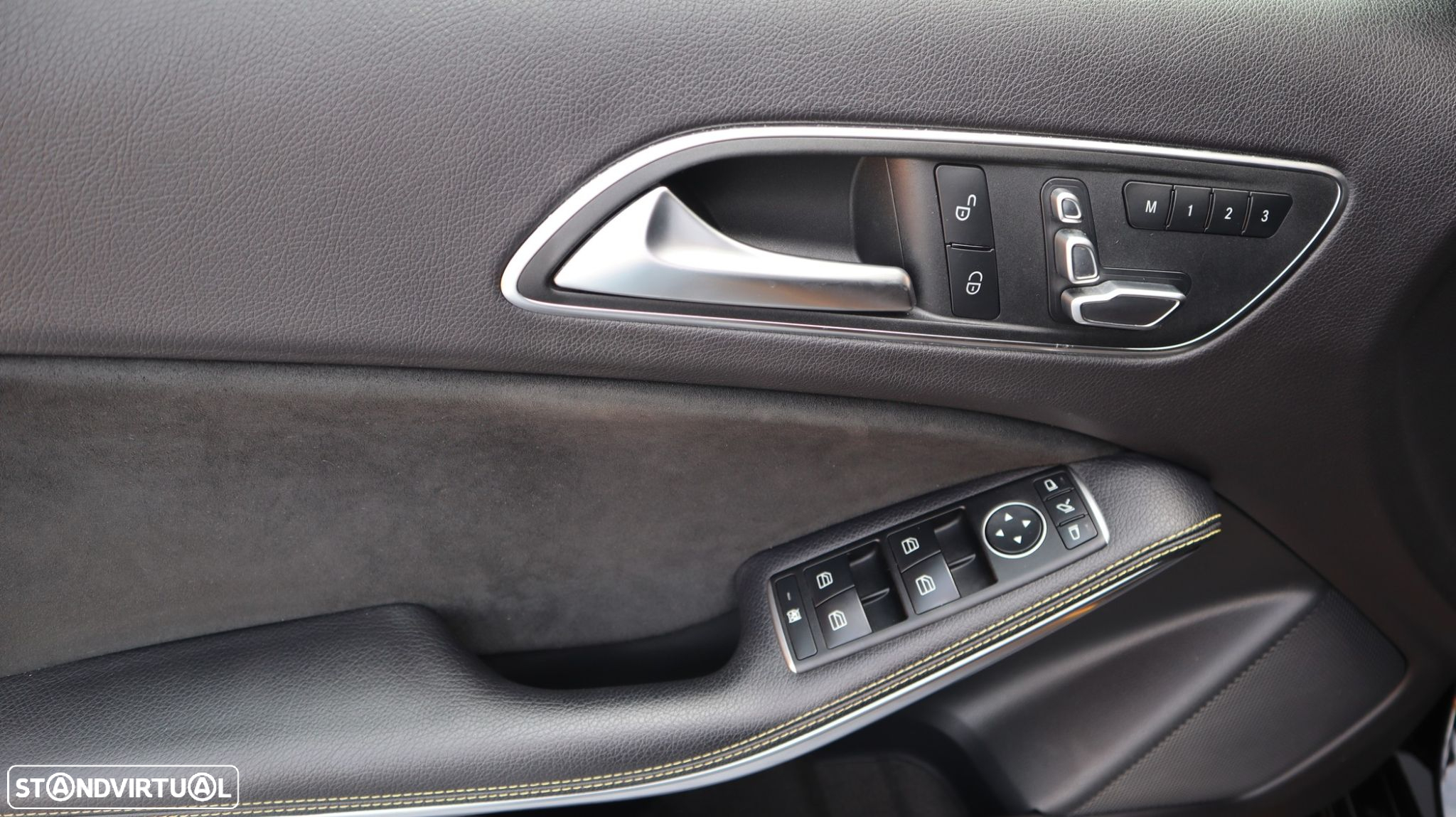 Mercedes-Benz A 45 AMG 4-Matic - 18