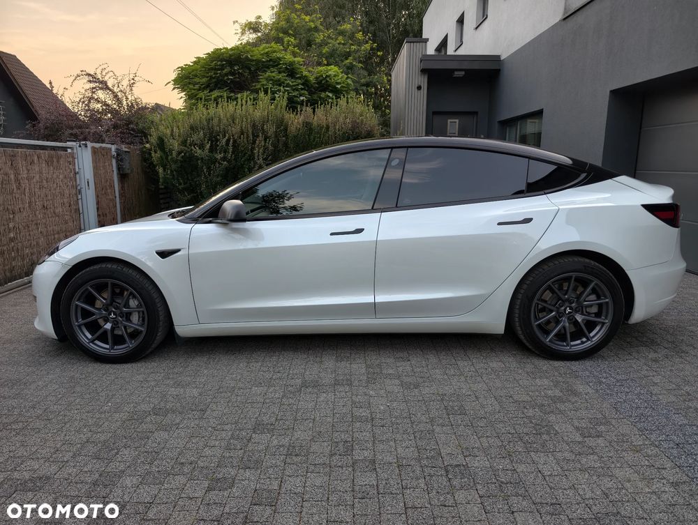 Tesla Model 3 Performance AWD - 3