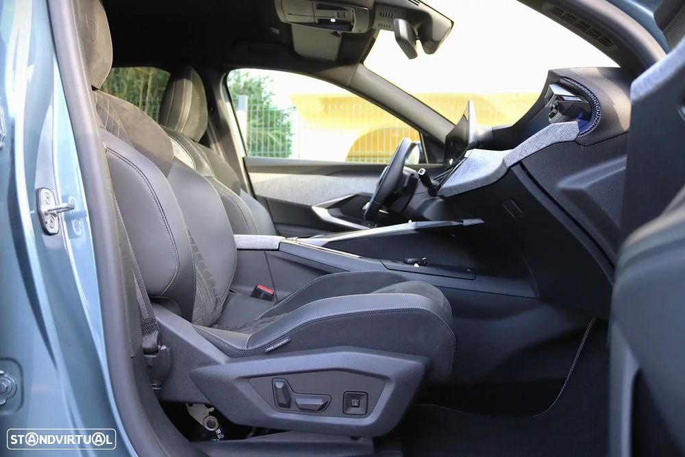Peugeot 3008 1.2 Hybrid GT e-DCS6 - 27