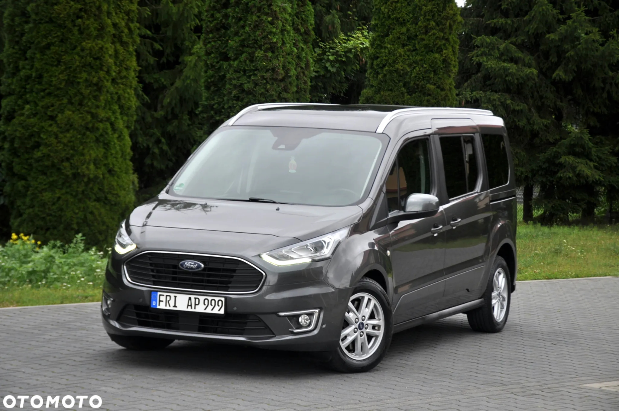 Ford Tourneo Connect 1.5 TDCi Start-Stop Titanium - 9