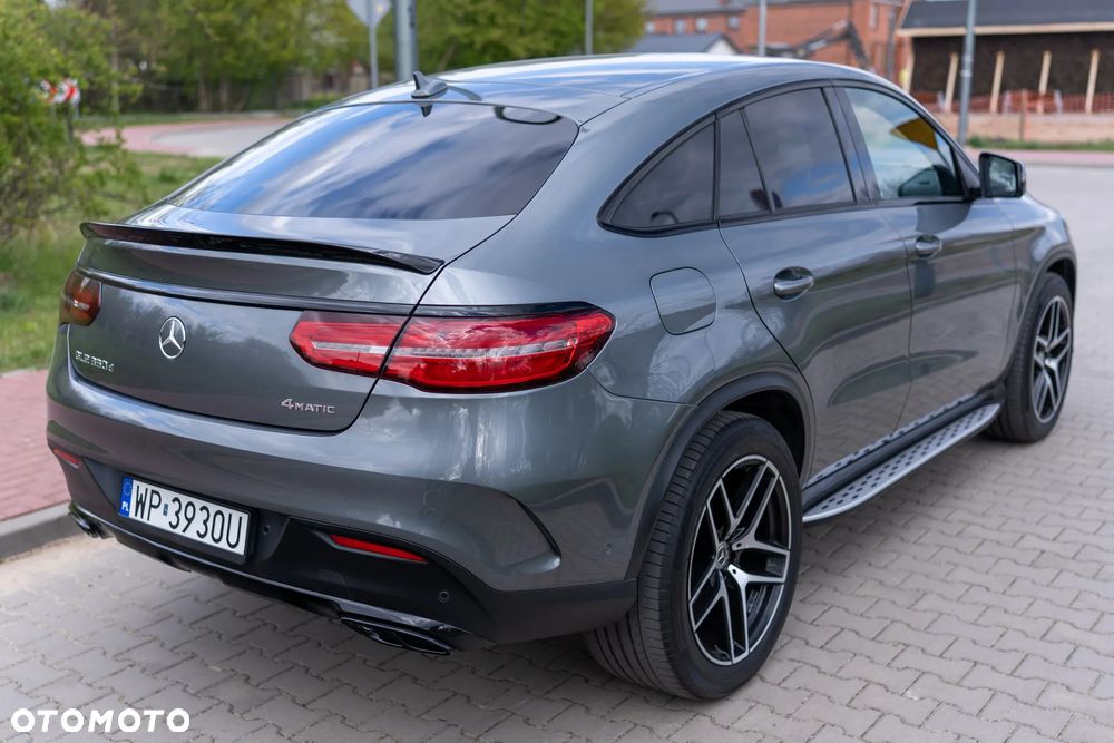 Mercedes-Benz GLE - 18