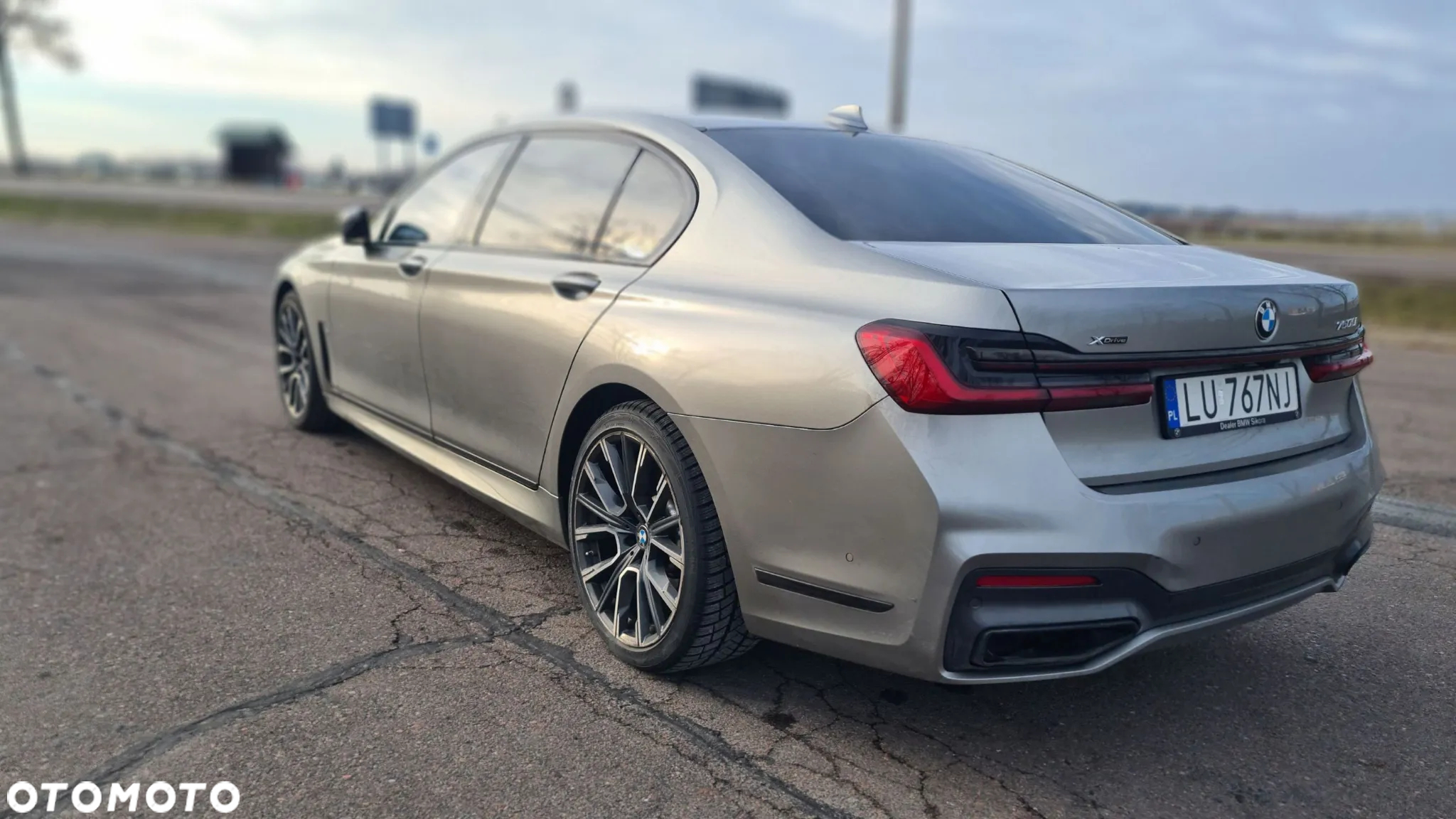 BMW Seria 7 750Li xDrive sport - 30