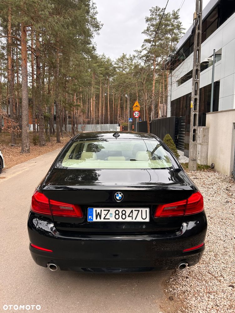 BMW Seria 5 520d Luxury Line - 4
