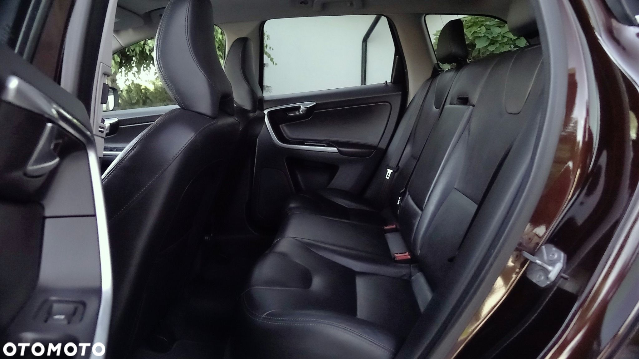 Volvo XC 60 - 25