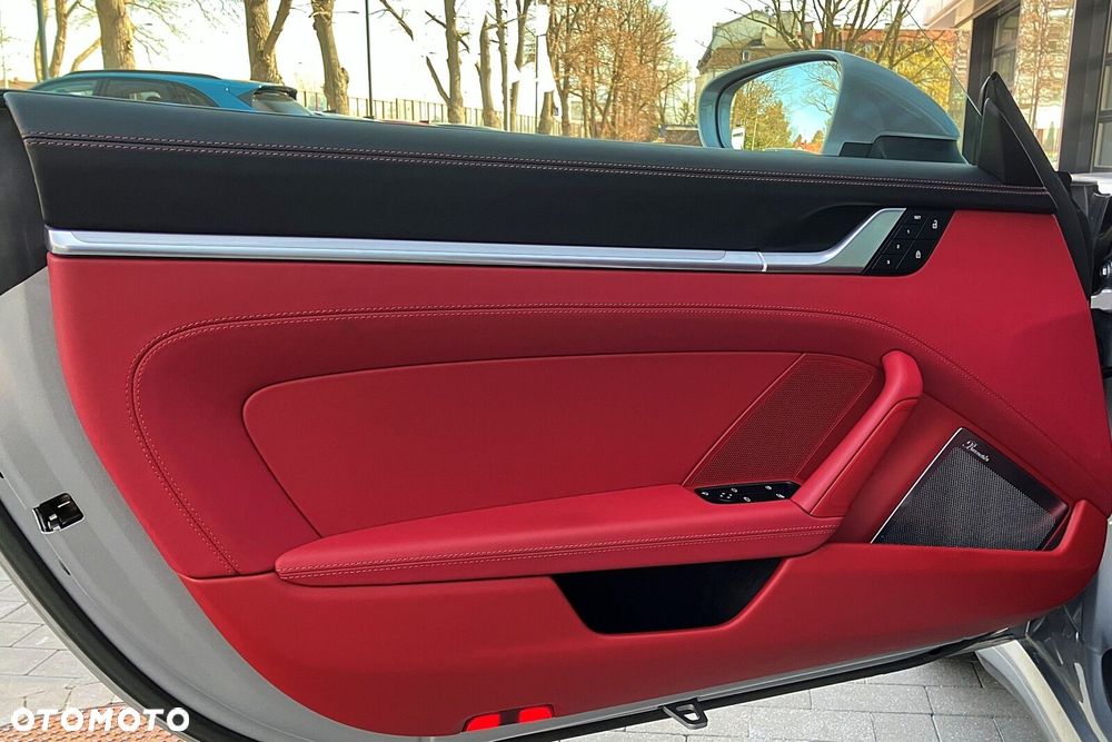 Porsche 911 Carrera - 20