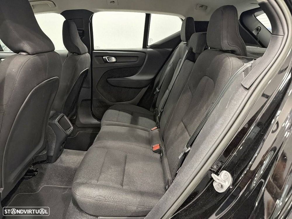 Volvo XC 40 1.5 T2 Essential Auto - 10