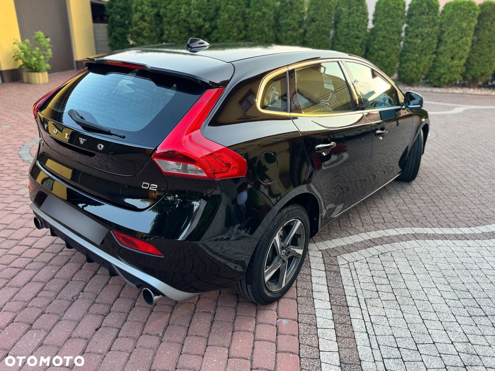 Volvo V40 D2 Drive-E R-Design Momentum - 8