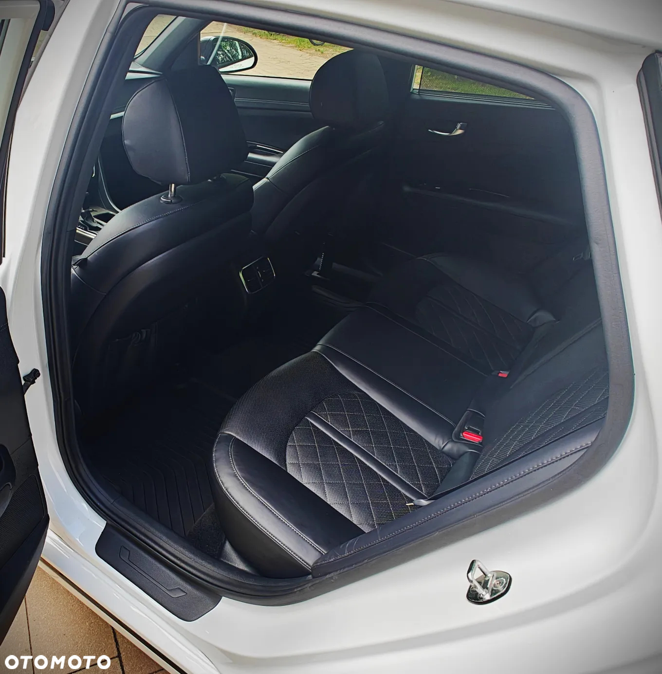 Kia Optima - 8