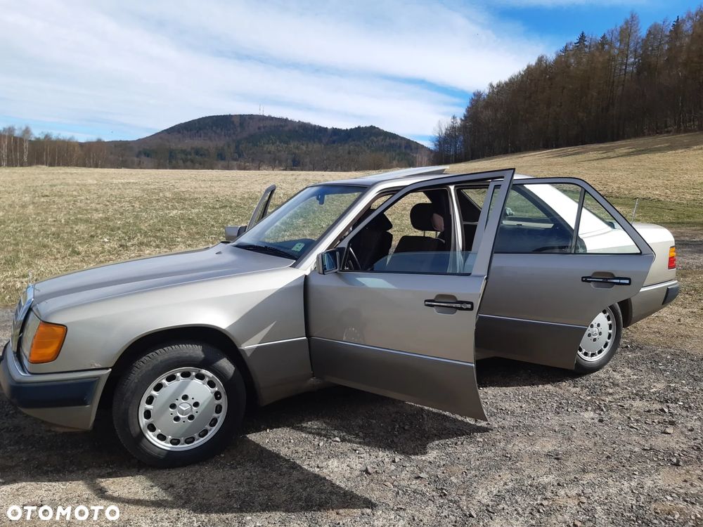 Mercedes-Benz W124 (1984-1993) - 6