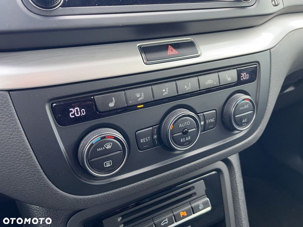 Volkswagen Sharan 2.0 TDI BMT Comfortline DSG - 28