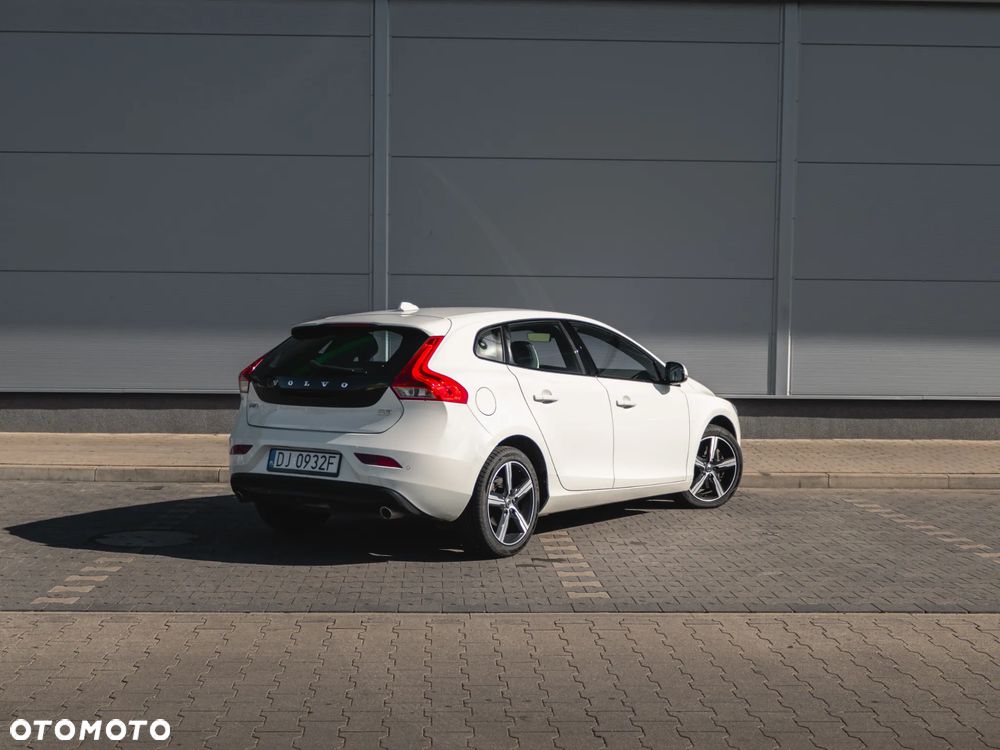 Volvo V40 D3 Drive-E Inscription - 21