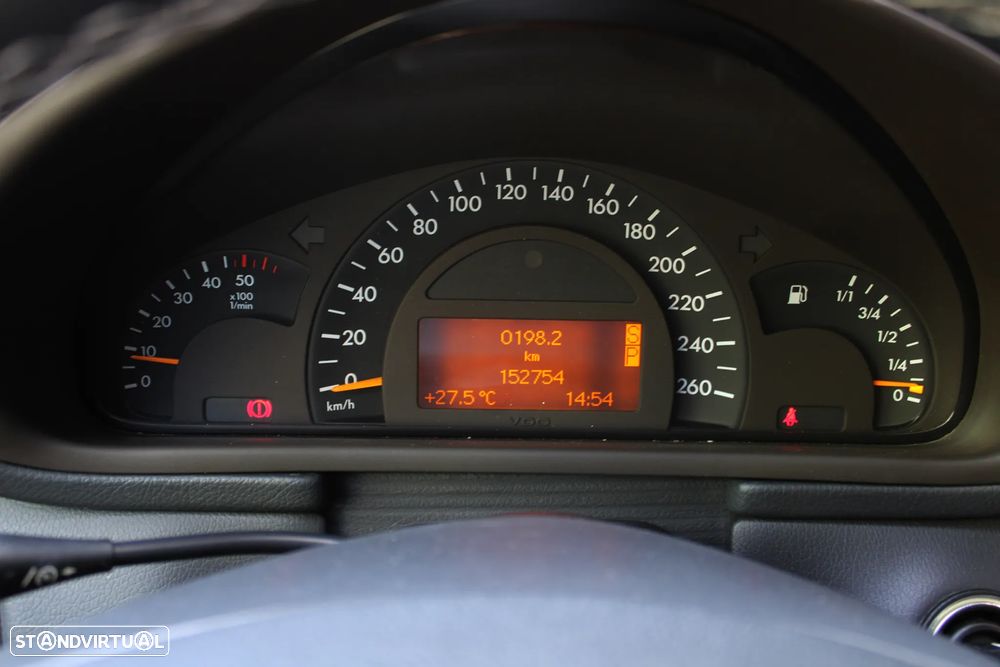 Mercedes-Benz C 220 - 35