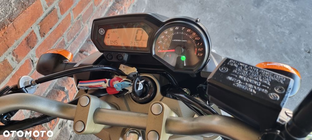 Yamaha XJ - 2