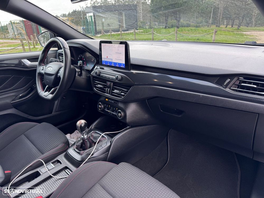 Ford Focus 1.0 EcoBoost ST-Line - 8