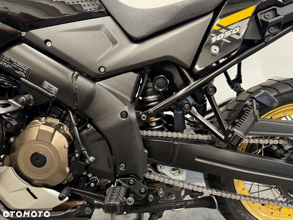 Suzuki V-STROM - 21