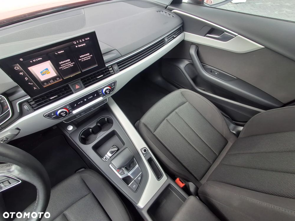 Audi A4 Limousine 30 TDI mHEV S Line S tronic - 30