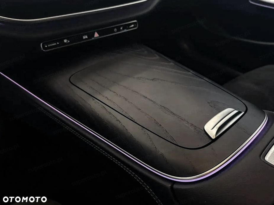 Mercedes-Benz Klasa E 220 d mHEV 4-Matic AMG 9G-Tronic - 15