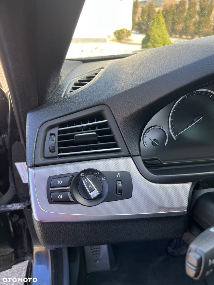 BMW Seria 5 520d xDrive - 19