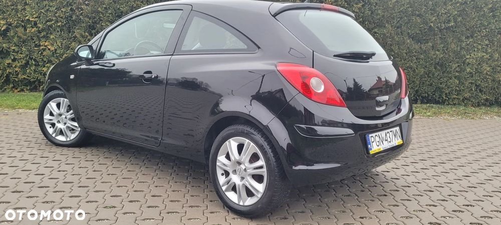 Opel Corsa 1.2 16V Limited Edition - 23