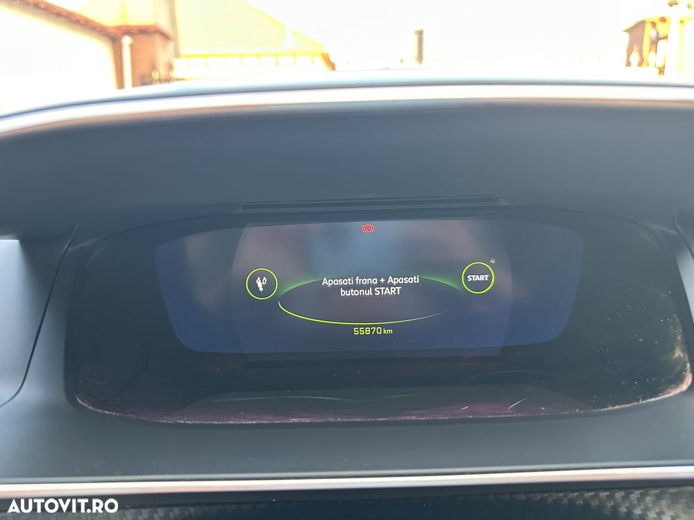 Peugeot 2008 1.2 L PureTech STT EAT8 GT Line - 13
