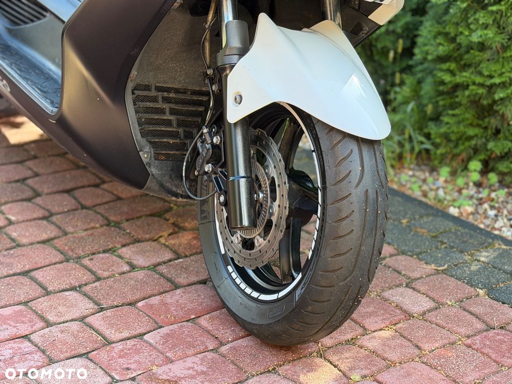 Kymco Downtown - 23