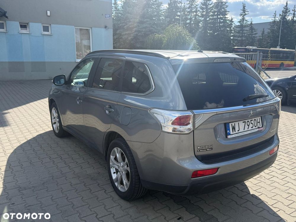 Mitsubishi Outlander 2.0 Intense - 4