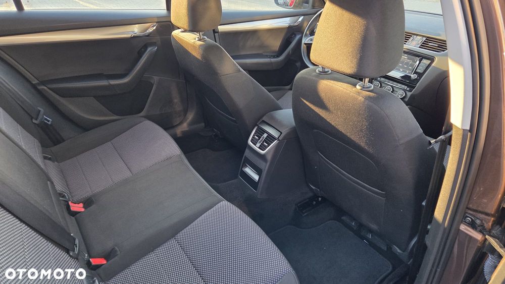 Skoda Octavia 2.0 TDI DSG Ambition - 20