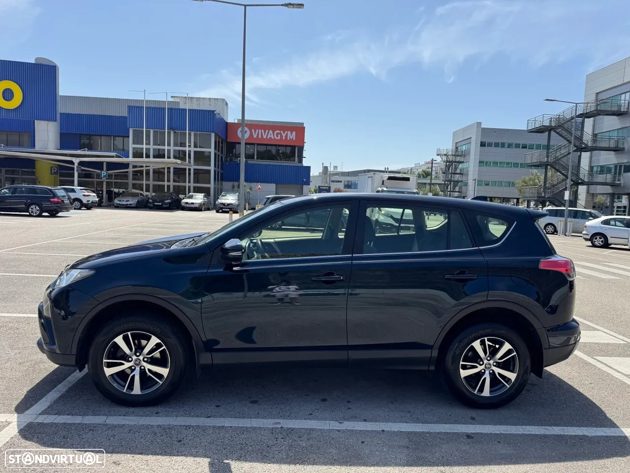 Toyota RAV4 - 11