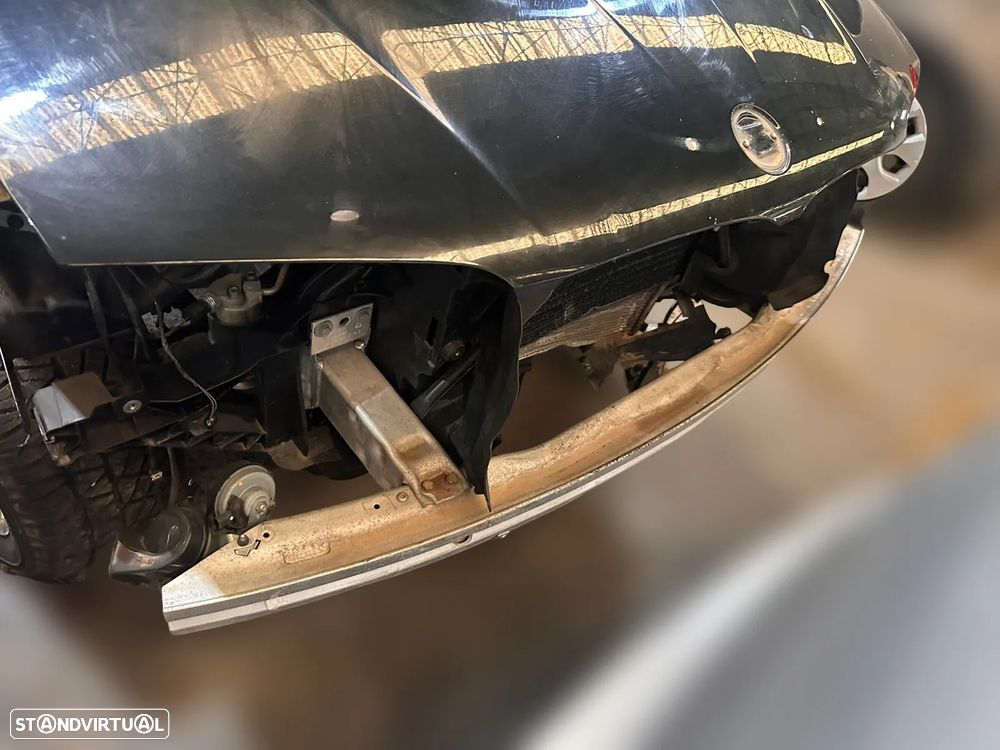 BMW E83 X3 3.0 D para peças - 15