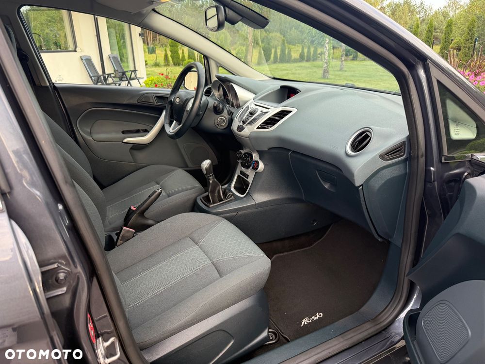 Ford Fiesta 1.4 Titanium - 12