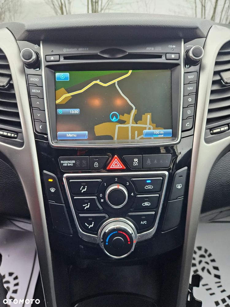 Hyundai i30 1.4 Fifa World Cup Edition - 8