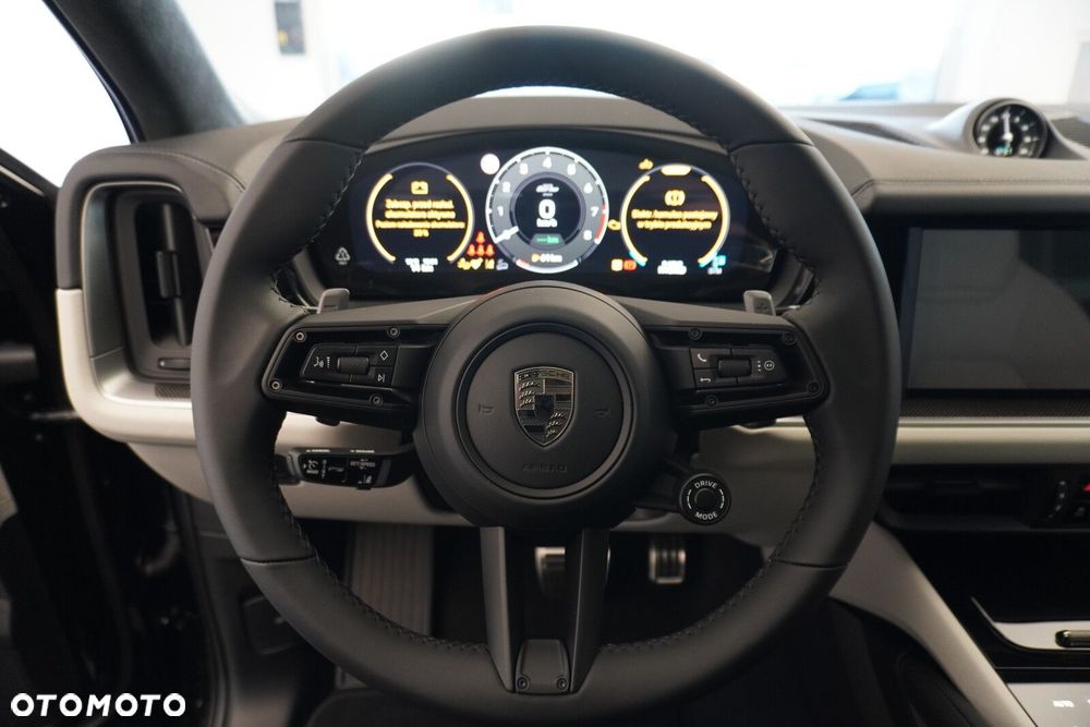 Porsche Cayenne - 25