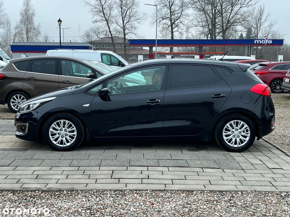 Kia Ceed 1.6 CRDi M - 12