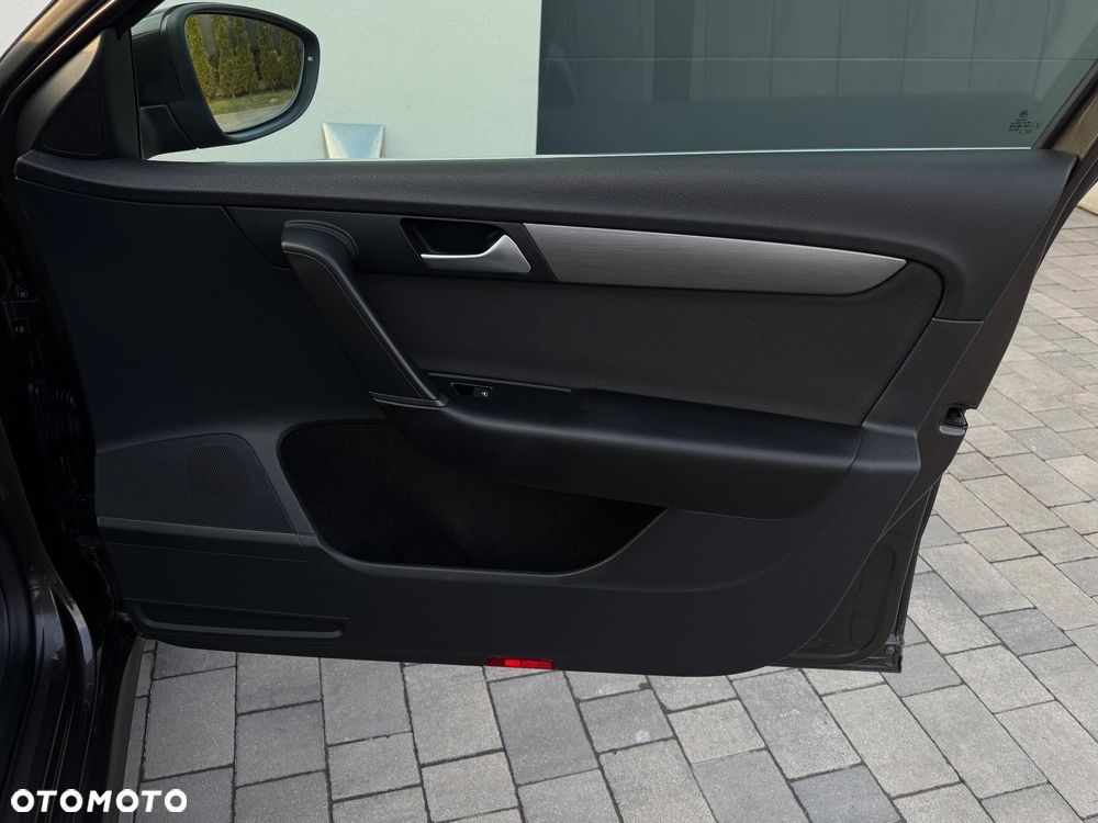 Volkswagen Passat 1.8 TSI DSG Comfortline - 31